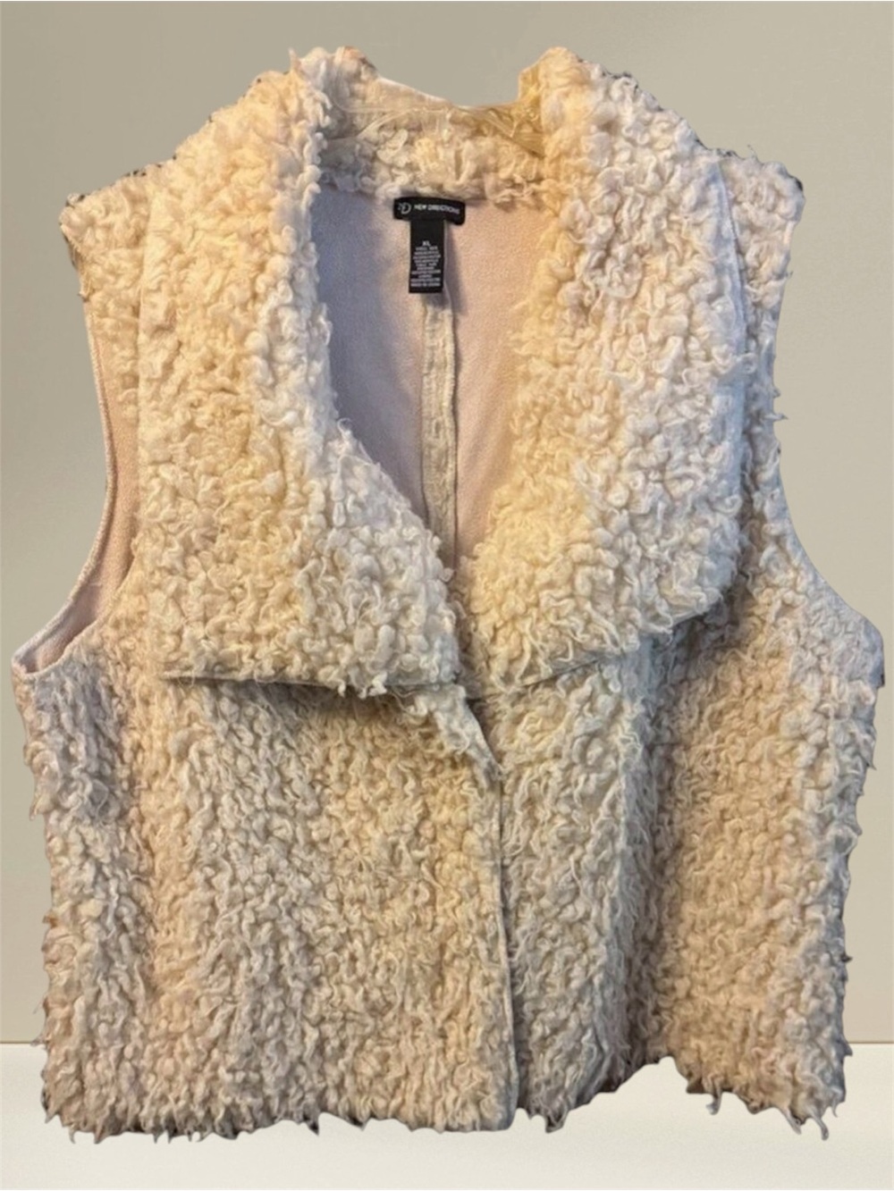 New Directions Women’s Cozy Faux Sherpa Vest Size XL